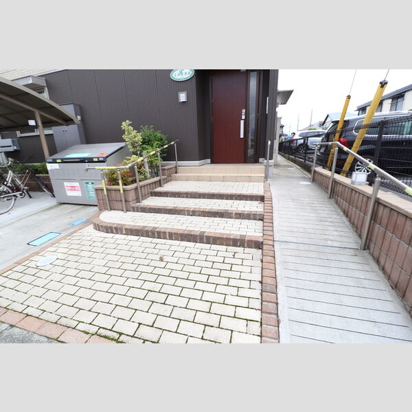 F.エテルネル エントランス