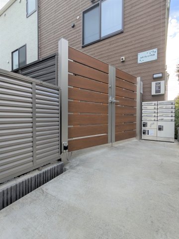 カサプレミア代田202号室 エントランス