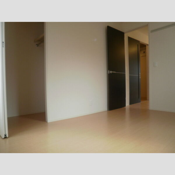 クレーデレ 洋室6.1帖