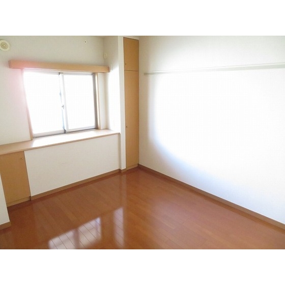 ロイヤルヒルズ浦和0305号室 洋室