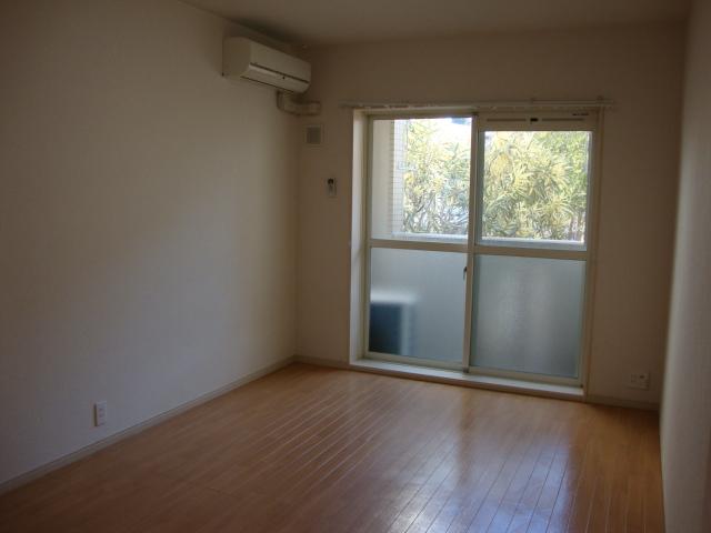 ＢＲＩＮＤＤＬＥ　ＣＯＵＲＴ 室内