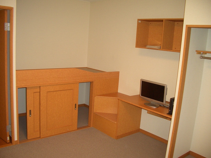 レオパレス青柳205号室 寝室