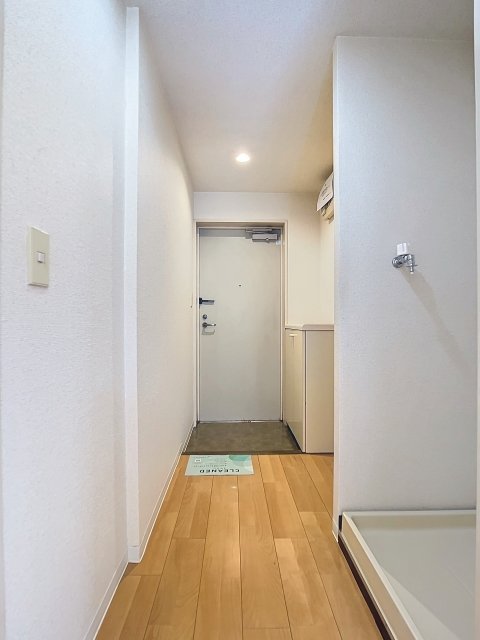 ライオンズマンション西新小岩 玄関