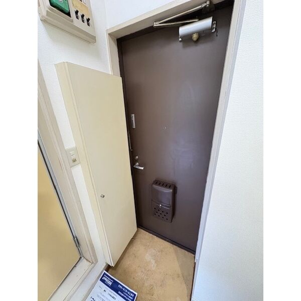 ジュネパレス柏第020204号室 玄関