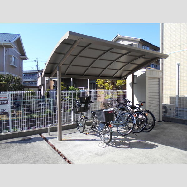 新たちばな 駐輪場