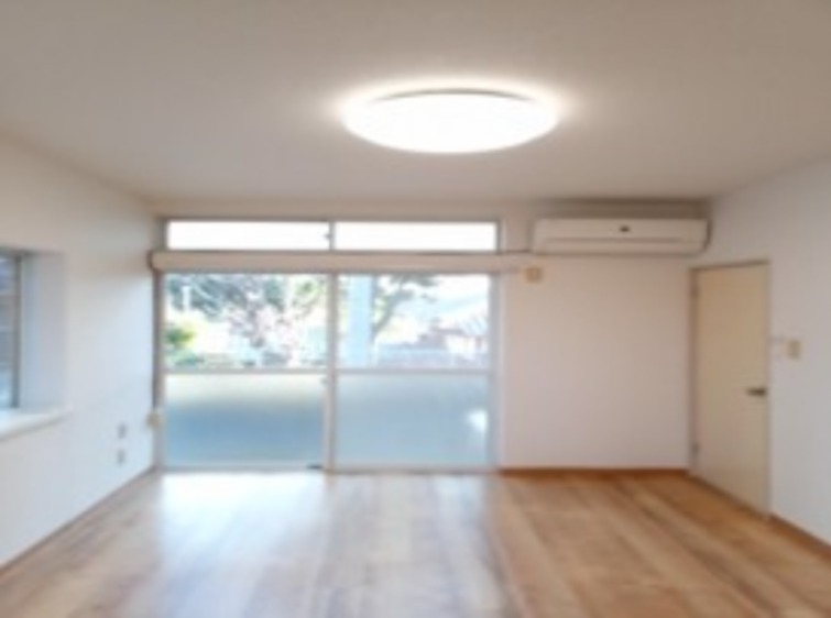 KE6番館 リビング