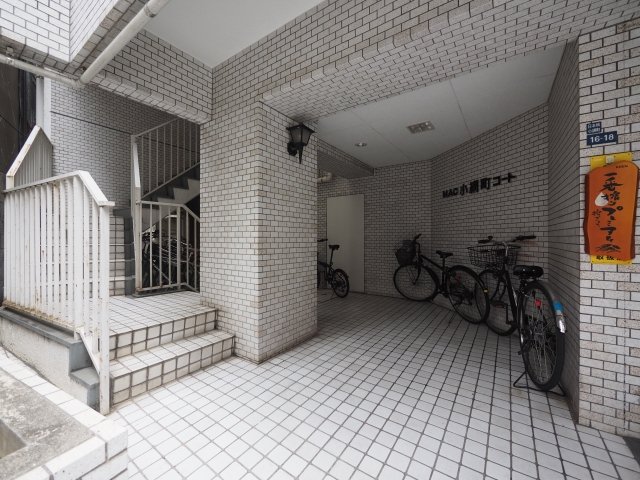 MAC小網町コート エントランス