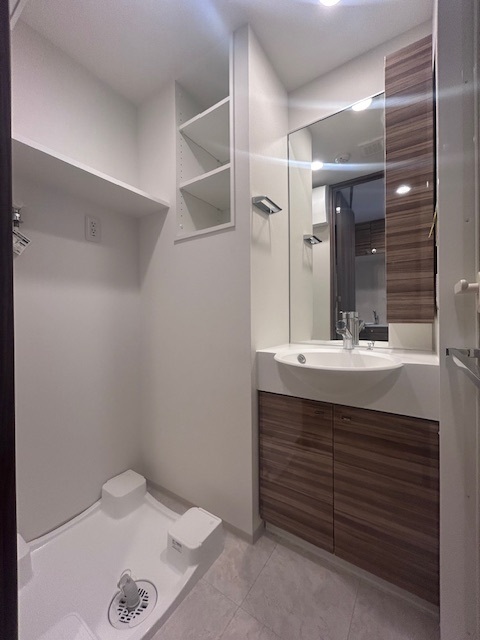 ガーラ川口グランドステージ4階 忙しい朝には欠かせない洗面所です