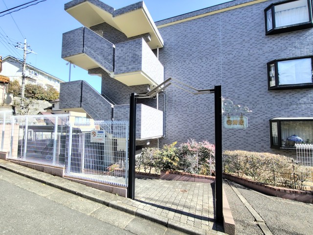 ベルデュール麻生壱番館0203号室 エントランス