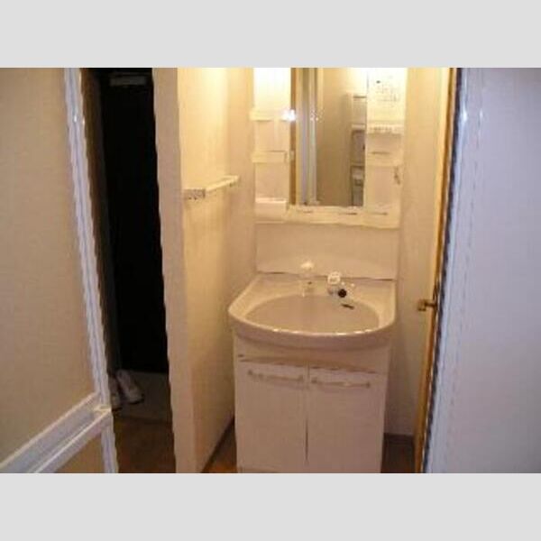 ステラ コート　共同住宅 洗面化粧台