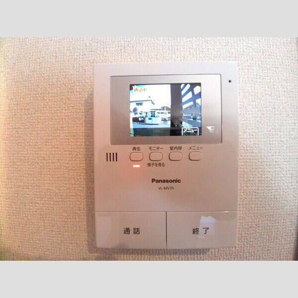 ル レーヴ102号室 テレビインターホン