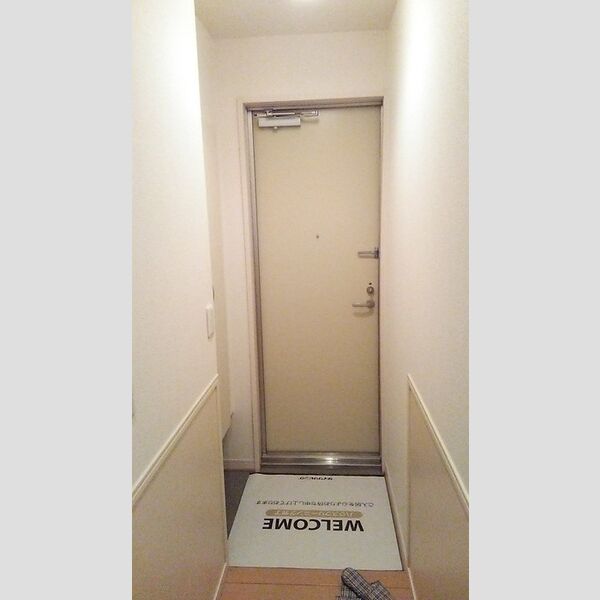 ヴェルデ神明町202号室 玄関