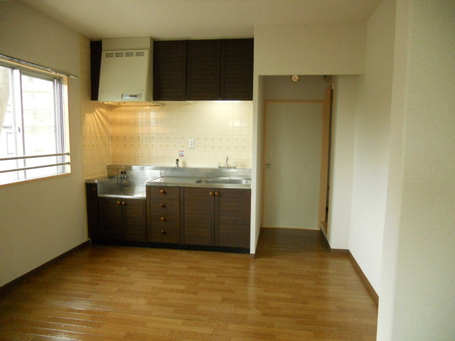 クレサンテーム0205号室 キッチン