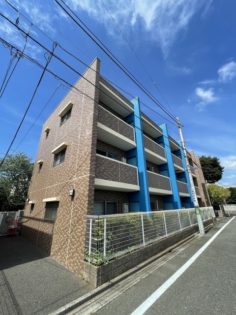 Ｓｏｐｈｉａ７７ 外観