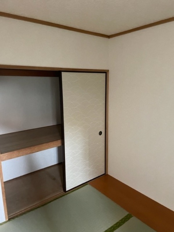 桜ビラＡ棟 収納