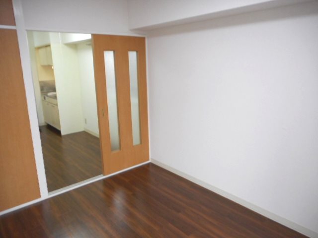 ライオンズマンション新宿第2 寝室