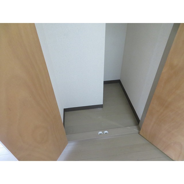 宮崎ビル0903号室 内観