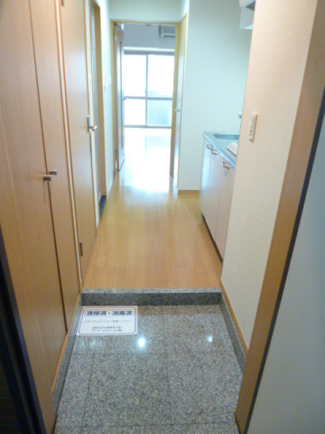 スカイコート九段下 玄関