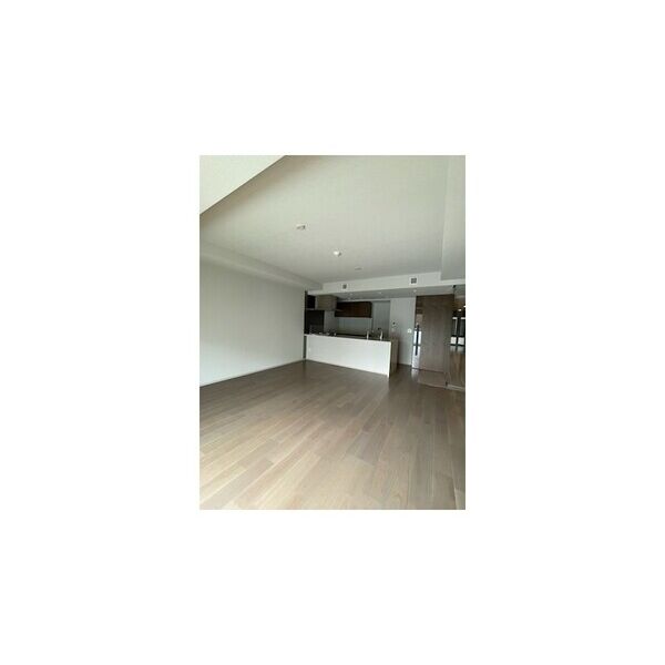 Brillia高輪REFIR リビング