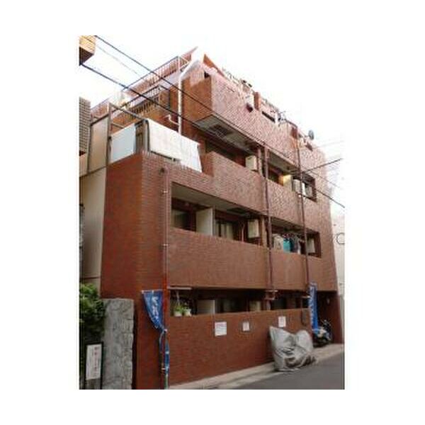 メゾンドマジョレ106号室 外観