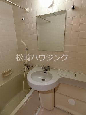 TRINITE  Bleu3階 洗面