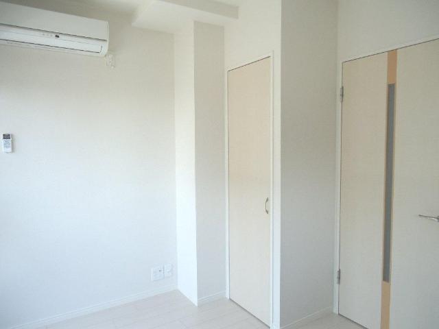 アンビシャス千葉城前301号室 室内