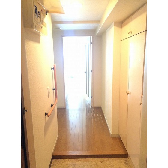 サングランパ0601号室 玄関