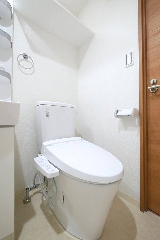 ペアパレス六町1号館5階 同建物別部屋の参考画像