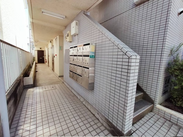 メゾン和田303号室 エントランス