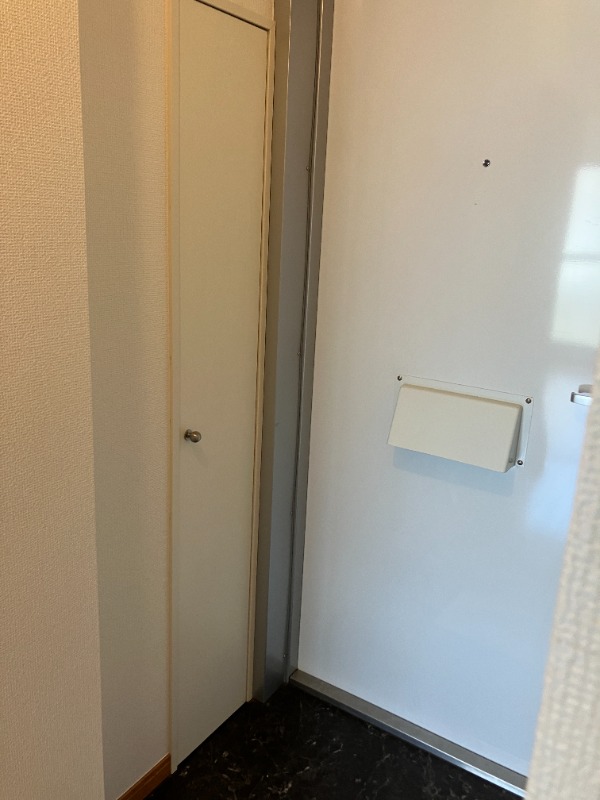 プランドール鶴間1階 玄関