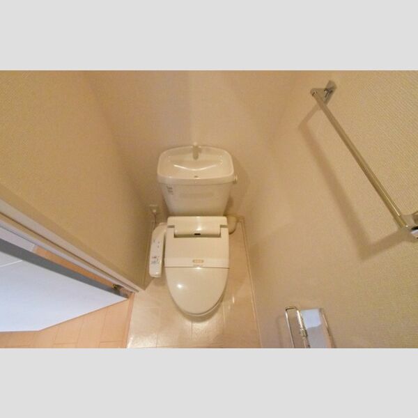 グリーンハイム303号室 温水洗浄暖房便座