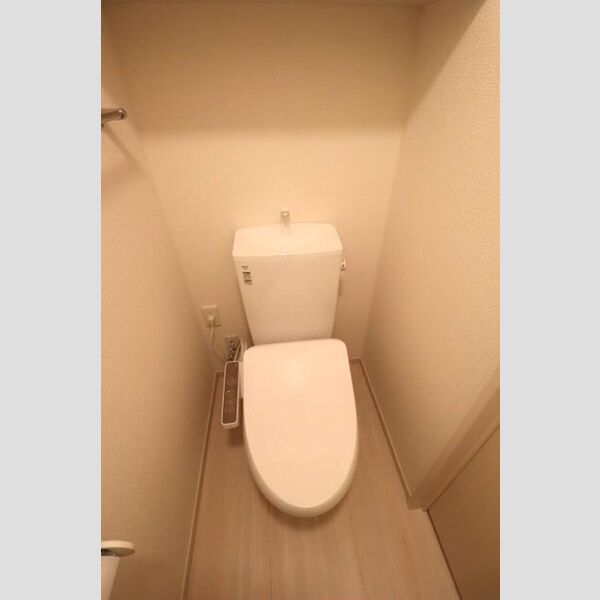 メゾンドシェリール 温水洗浄暖房便座