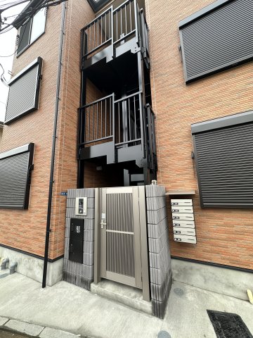 サニーベイ金沢302号室 エントランス