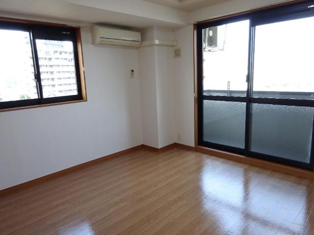 ローズガーデンＮＫＫ 洋室（501号室画像）