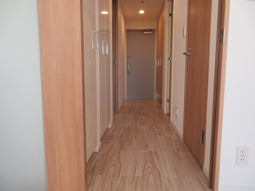 マークスタワー13階 廊下　※2026年02月撮影