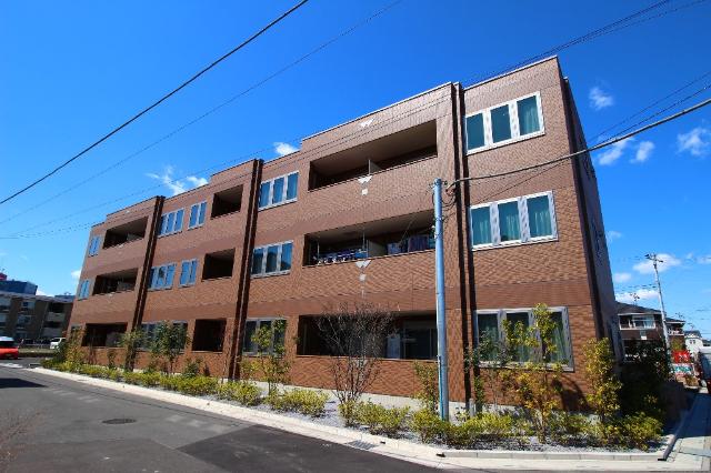 Ｅｒfolg 外観写真（昼）