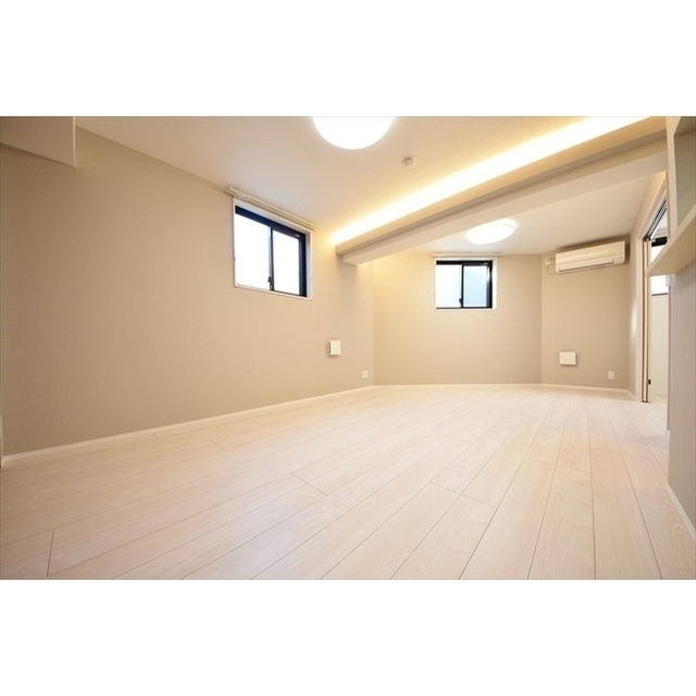 CASA PIAZZA 中野松が丘 内観