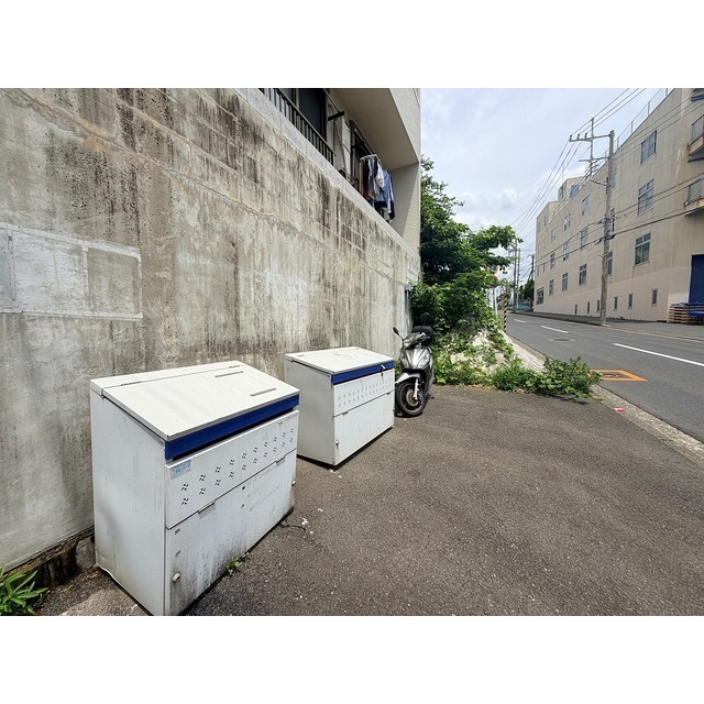 フェリオ本厚木 ダストボックス２つ利用してOK