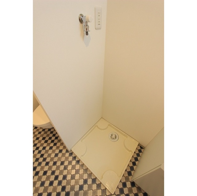 ＣＡＳＣＡＤＥ　ＳＨＩＮＭＡＣＨＩ101号室 洗濯機置場