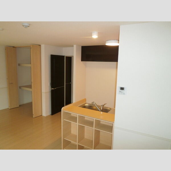 グラマードマレⅦ　A A101　居室