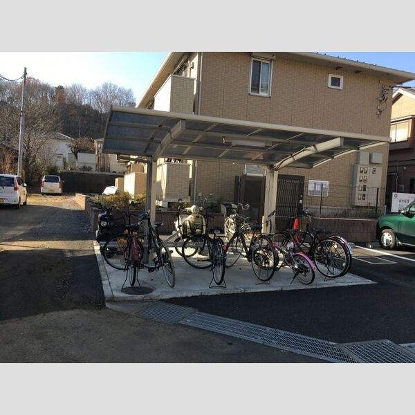 リヴェール 駐輪場