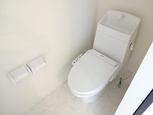 ニュークラリス203号室 シャワー付トイレ（イメージ）