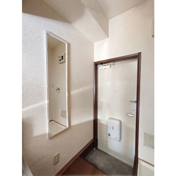 フラワーハイツ 玄関