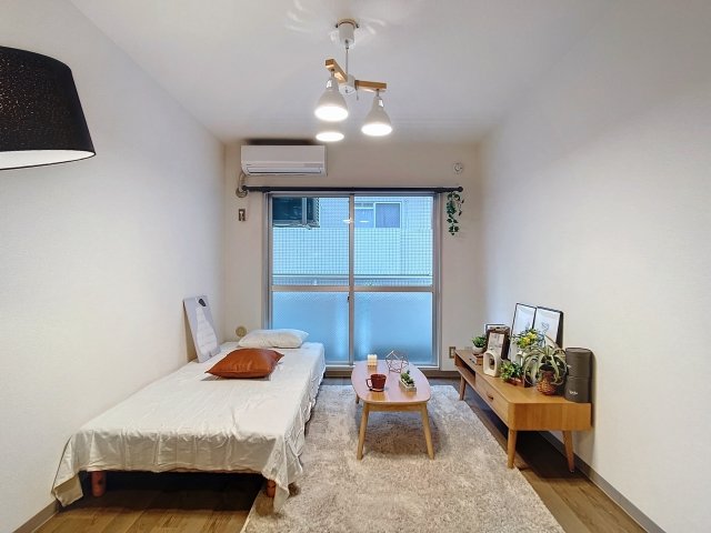 スカイコート都立大学2階 ※家具・小物はイメージです