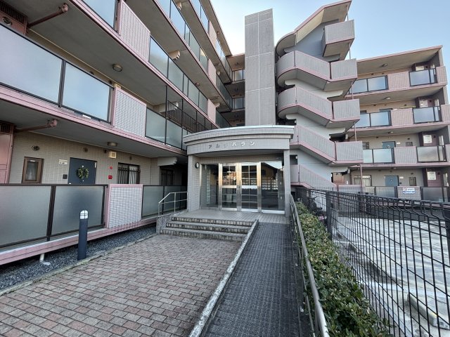 アルデバラン0407号室 エントランス