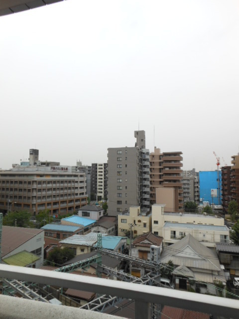 スカイコート横浜平沼8階 南西向きで陽当り良好/眺望良好