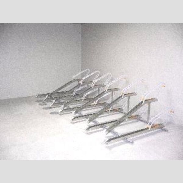 ウィスタリア402号室 駐輪場