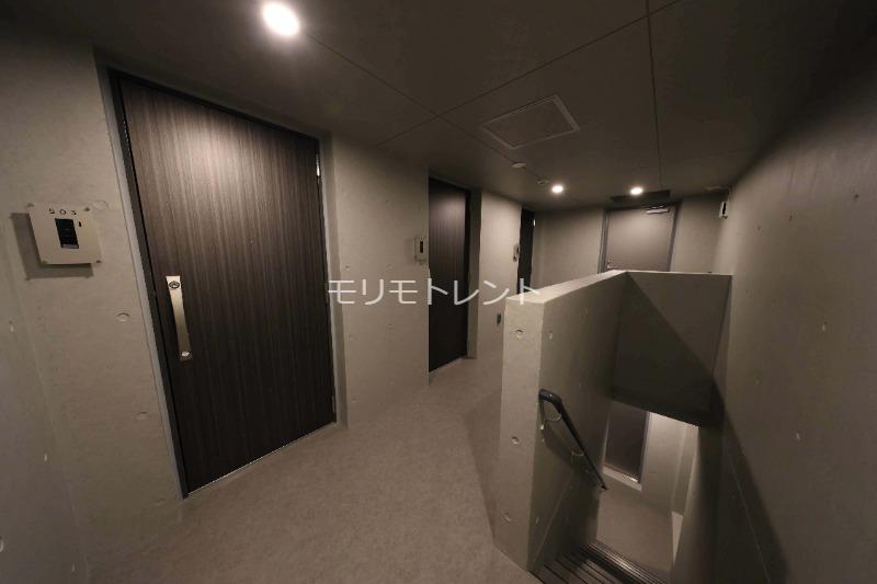 アトリオフラッツ高円寺3階 共用廊下