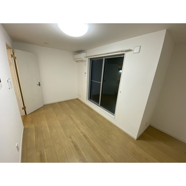 エステイトB能見台　 リビング