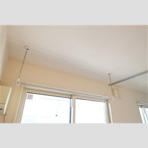 レガーメ105号室 室内物干し